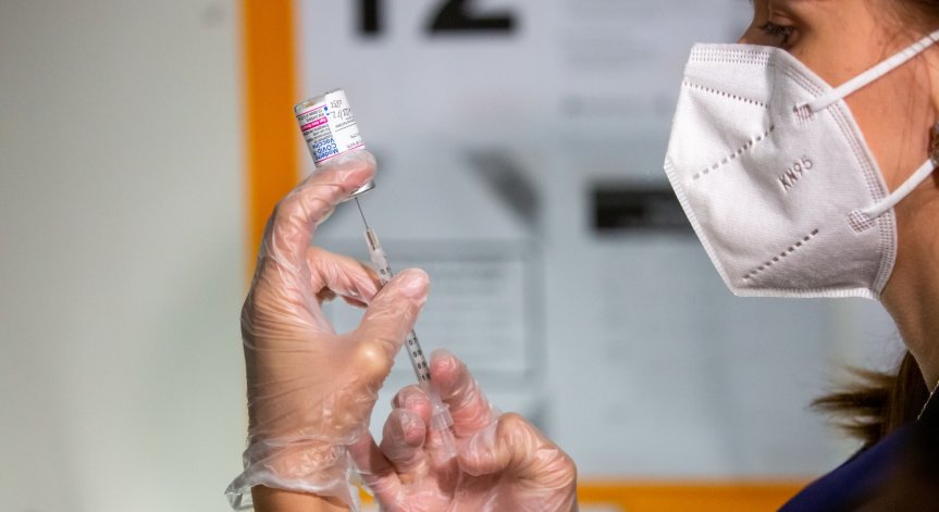 Pfizer: Новата вълна на Ковид-19 вече започна