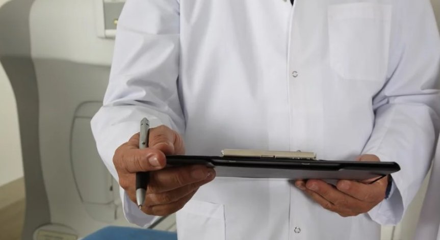 Американец почина след самолечение с хлорохин фосфат