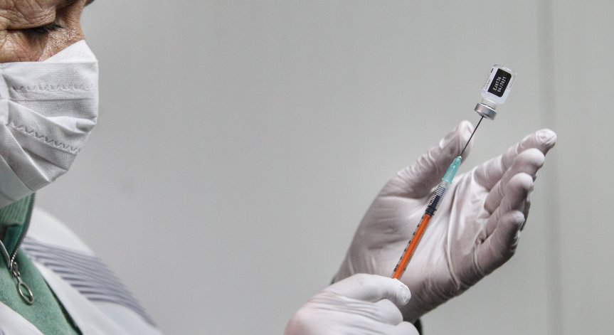 Българската ваксина чака финансиране, за стигне до клинични изследвания