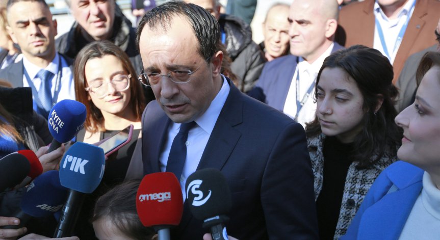 Кипърци избраха новия си президент - 49-годишният Никос Христодулидис