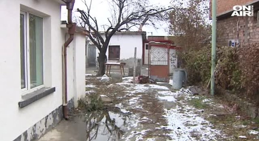 След наръгване: Почина бабата на агресора от столичния 
