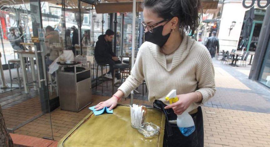 Ресторантьорите скочиха: Безумни са идеите за ново затваряне