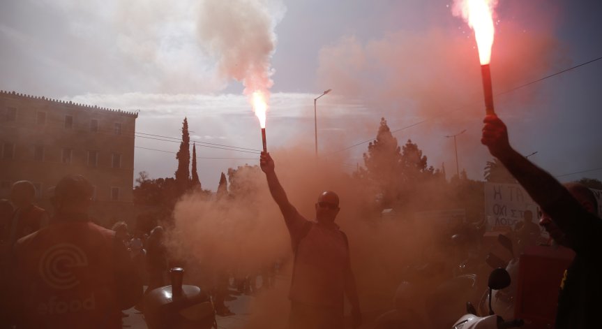 Планирани са десетки демонстрации.