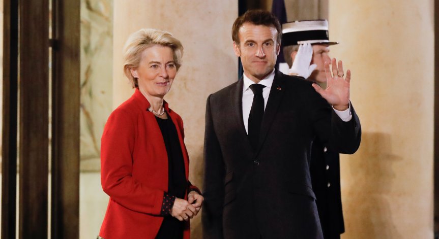 Макрон отива в Китай с Урсула фон дер Лайен