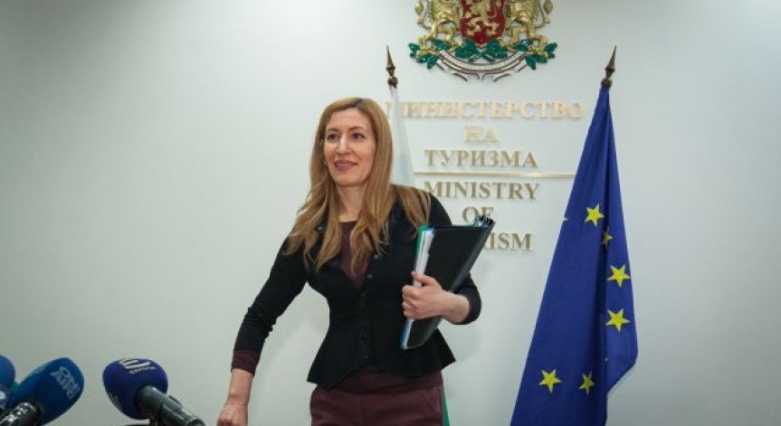 Ангелкова осъди отношението към израелските туристи: Влияе на имиджа ни