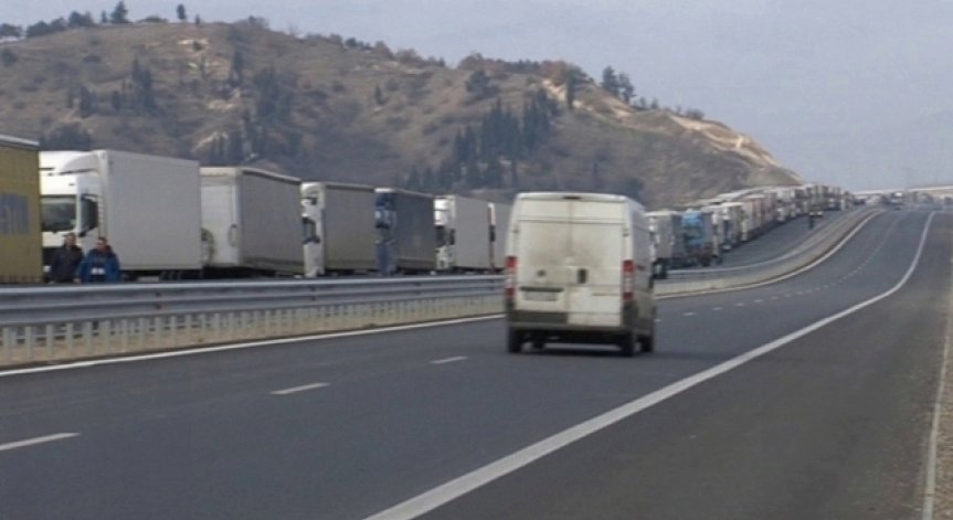 Движението на границата с Гърция отново блокирано