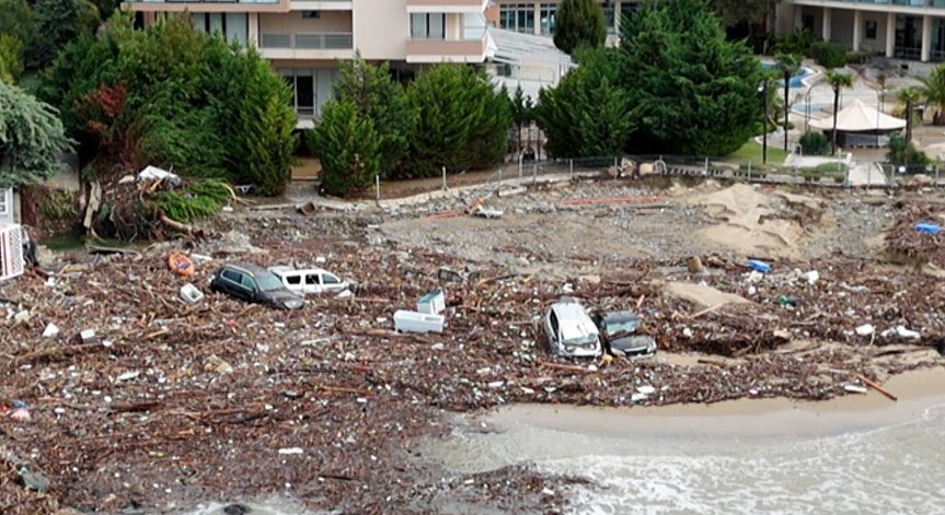 Предупреждение: Рекордни валежи по Бургаско и Южното Черноморие