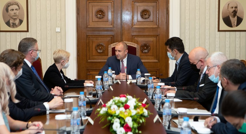 Радев: Инвестиционният фонд към Инициативата 