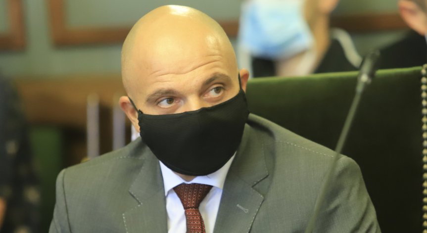 Служебното правителство поиска от президента да освободи главния секретар на МВР