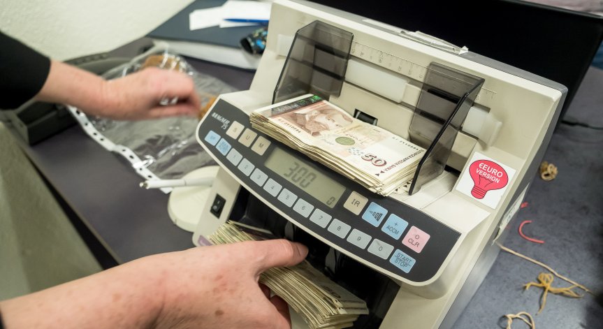 София е осма в страната по най-високи средни месечни заплати