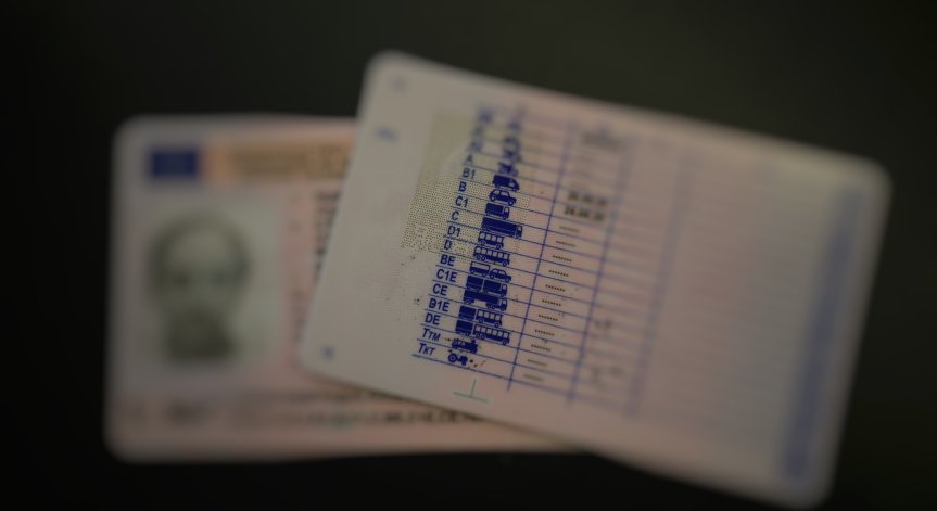 МВР съобщи за временен проблем при издаването на шофьорски книжки