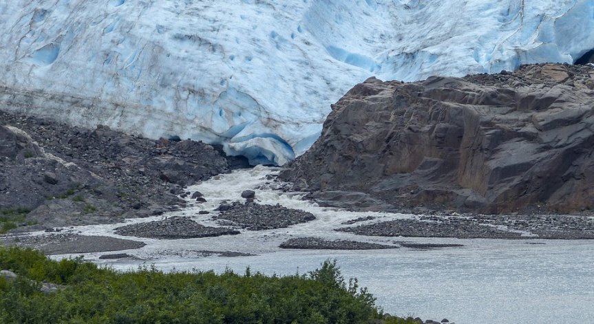 Горещата вълна в Европа застрашава гренландския лед