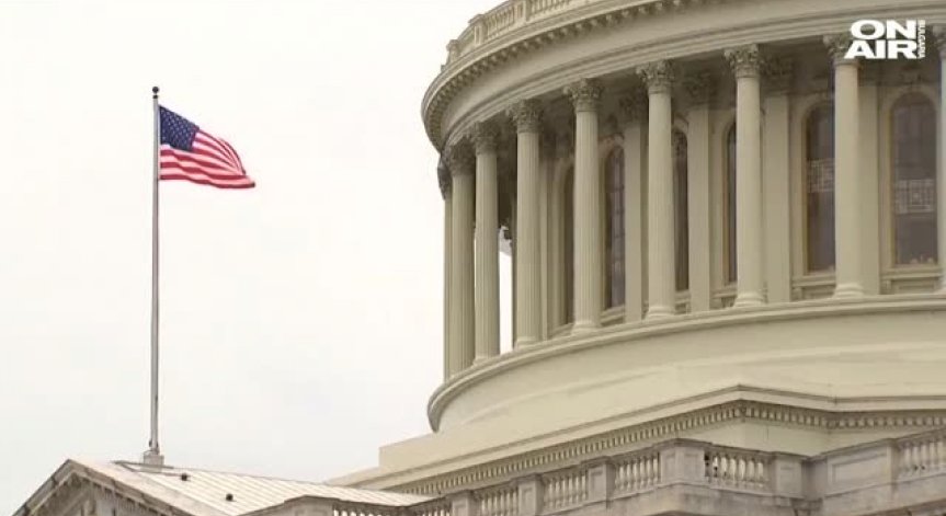 Тръмп наложи вето на решението на Конгреса да отмени извънредното положение