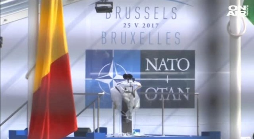 НАТО влиза в борбата с 