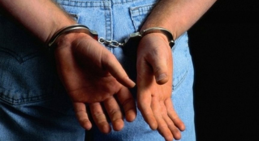 Разбиха престъпна група, печатала стикери за технически прегледи