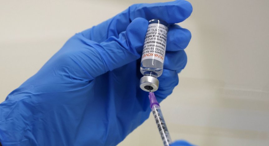 Безопасна ли е третата доза от ваксината срещу Ковид-19?