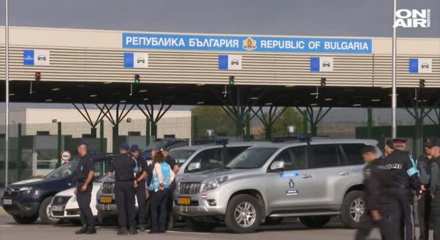 Борисов и Йълдъръм обсъдиха ситуацията на Балканите по телефона