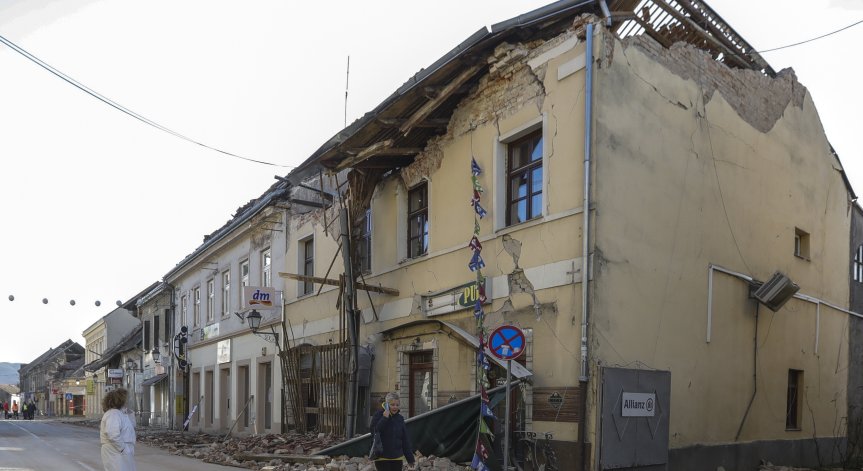 Петриня отново бе разтърсен от земетресение