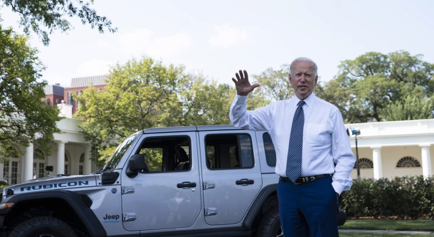 Неочакван законопроект забавя развитието на електромобилите в САЩ