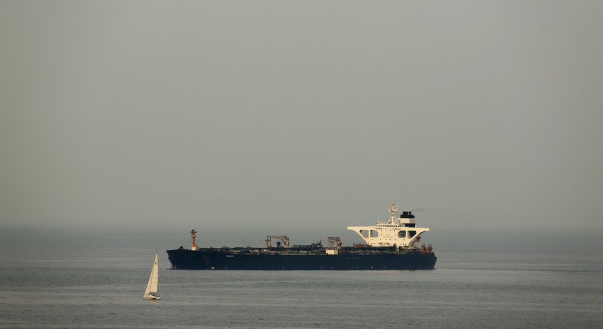 Израел тайно напада ирански танкери и кораби, превозващи оръжия