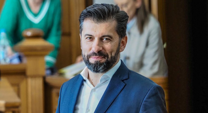 Кирил Петков: Престъпната група зад ДПС, ГЕРБ и ИТН донякъде кадрува и днес