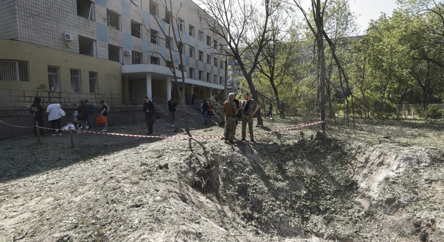 Украйна отговори на Орбан: Ще преговаряме за мир, ако Русия изтегли силите си от страната