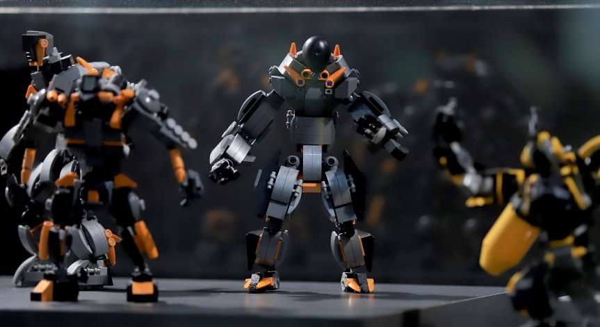 LEGO прави продуктите си безполови