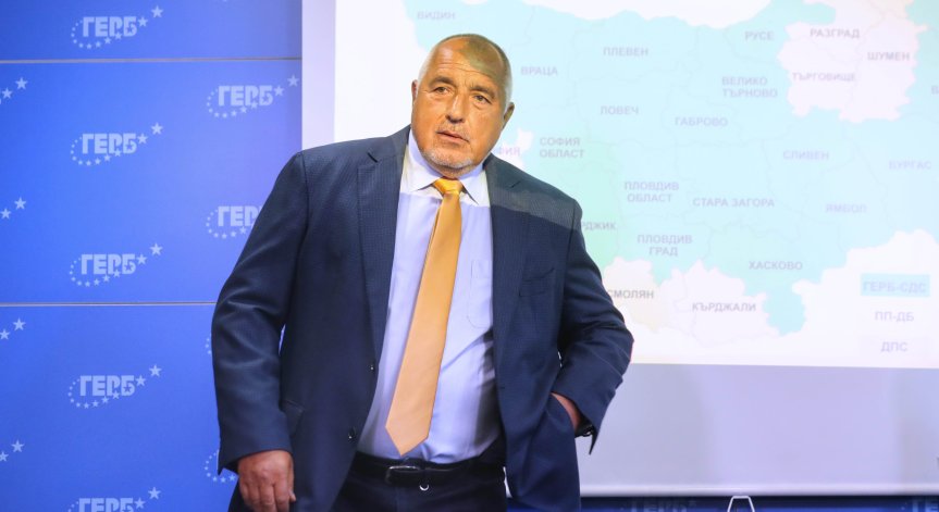 Идеята му за спешни промени в Изборния кодекс засега се отлага.