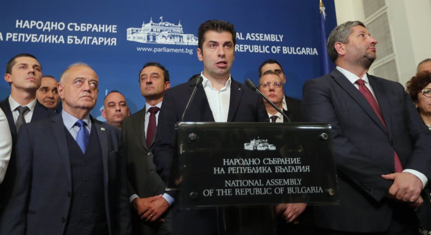 Петков: Може да подадем оставка, няма да допуснем ГЕРБ, ДПС и 