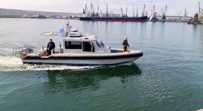 Радев поиска техническа помощ от ЕС и НАТО за разследване на атаката в Черно море