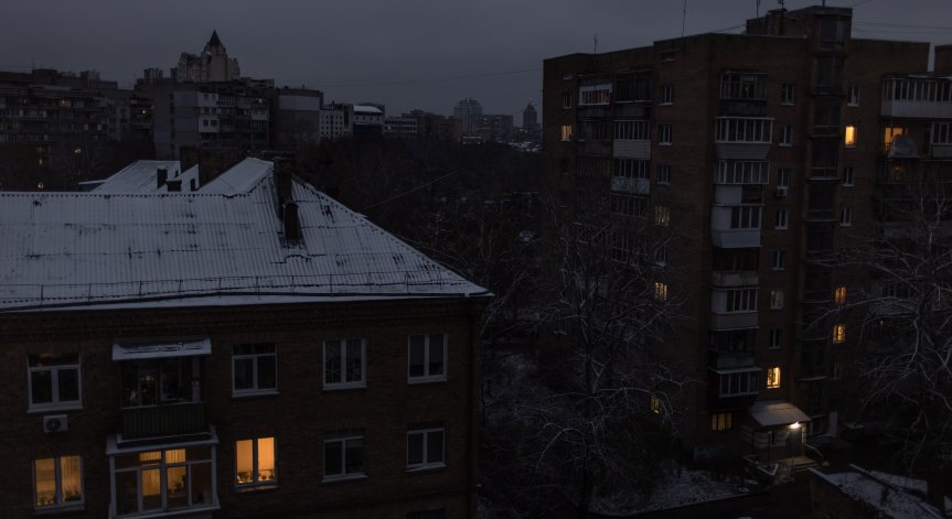 Шест милиона домакинства в Украйна остават без ток