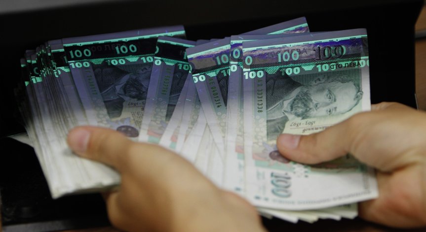 Арестуваха двама за колосален обир в Костинброд