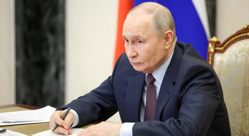 Путин оправда спирането на интернета в големите градове с мерки за сигурност