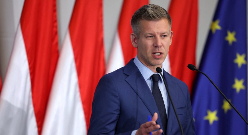 Мадяр: Президентът на Унгария и висшите магистрати да напуснат до 31 май