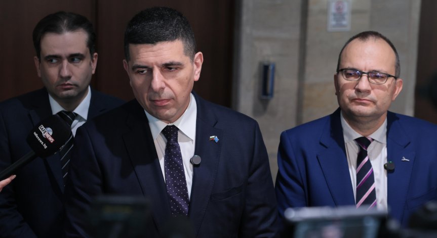 Бюджет 2026 да бъде оттеглен и пренаписан, поискаха от 