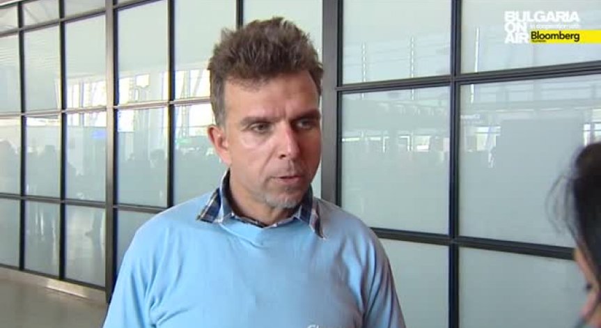 Първият български алпинист, изкачил K2, се завърна у дома