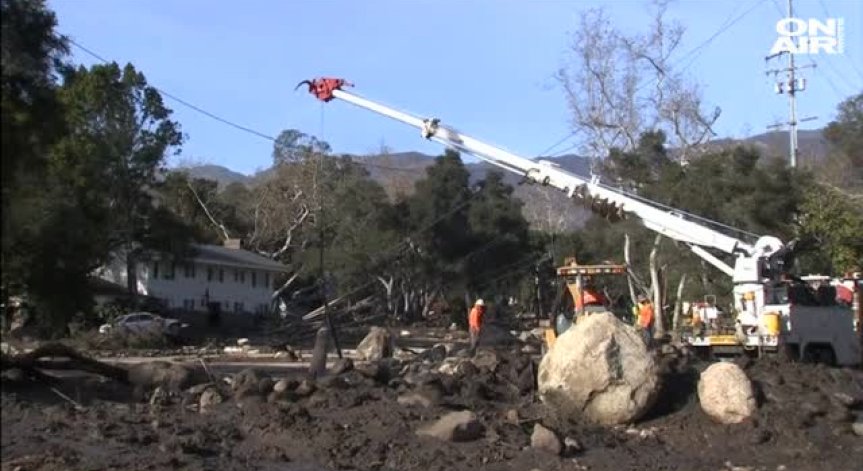 Расте броят на загиналите след свлачищата в Калифорния