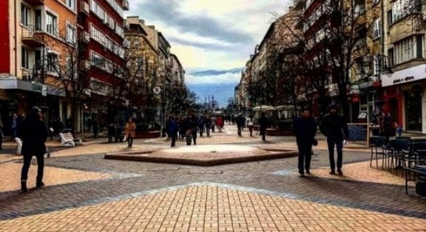 Българите живеем все по-добре. Защо обаче ставаме все по-нещастни?