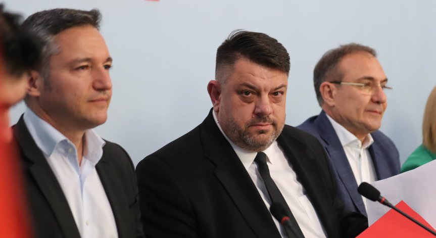 Прекият избор беше въведен от Корнелия Нинова.