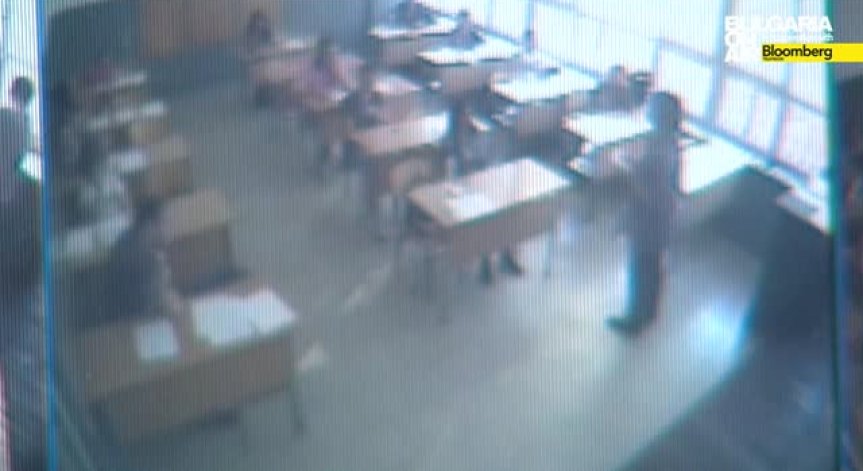 Около 5000 ученици се явиха на поправителна матура по БЕЛ