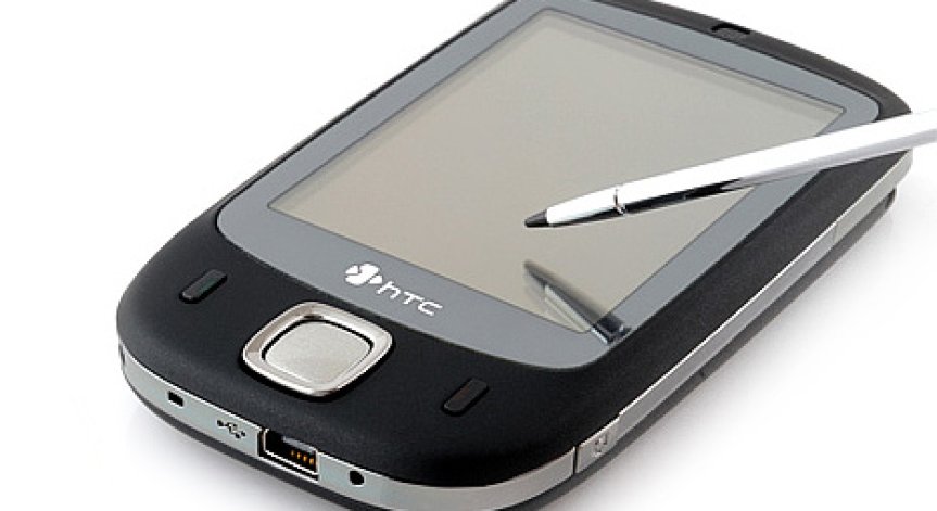 HTC се опитва да блокира вноса на iPhone и  iPad