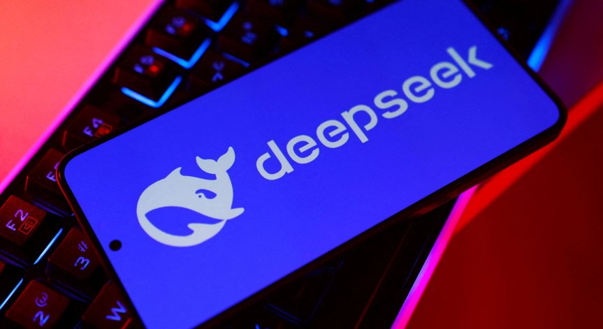 САЩ забраниха DeepSeek във федералните агенции, Китай се противопостави