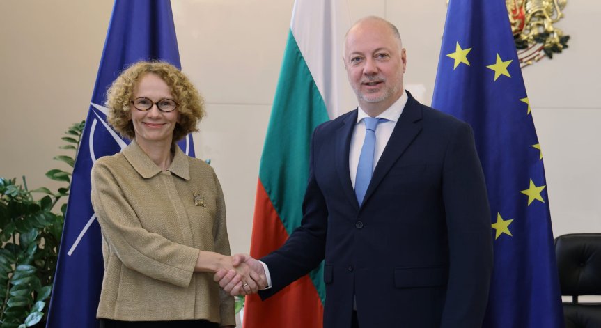 Росен Желязков декларира пред НАТО: България заделя 5% от БВП за отбрана до 2035 г.