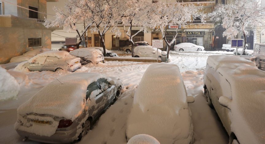 Опасно време: Бури, проливни дъждове от дъжд и сняг връхлитат Гърция