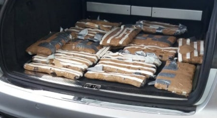 Задържаха германски гражданин за контрабанда на опиум за 1 620 000 лв.