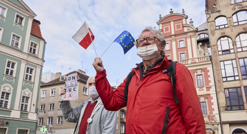 Полша е загубила 120 млрд. евро откакто е в ЕС, заговори се за Polexit