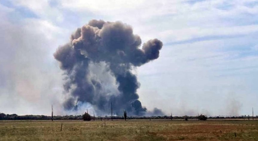 Мощна експлозия до военно летище в Русия
