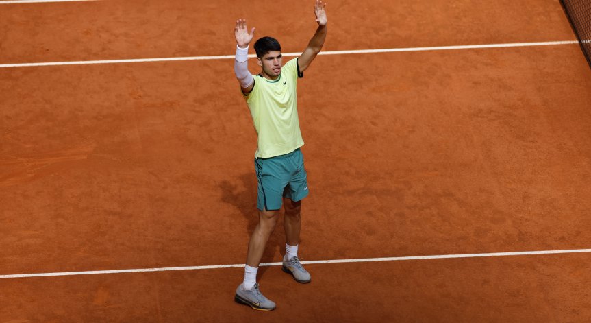 Алкарас с ударно начало в Мадрид, отстрани набързо Александър Шевченко с 6:2, 6:1