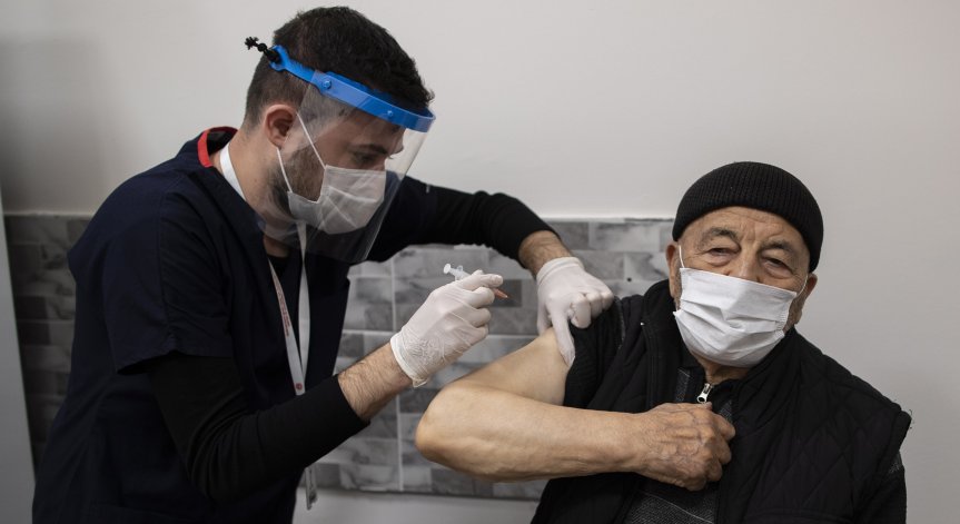 Турция е отличник по напълно ваксинирани граждани