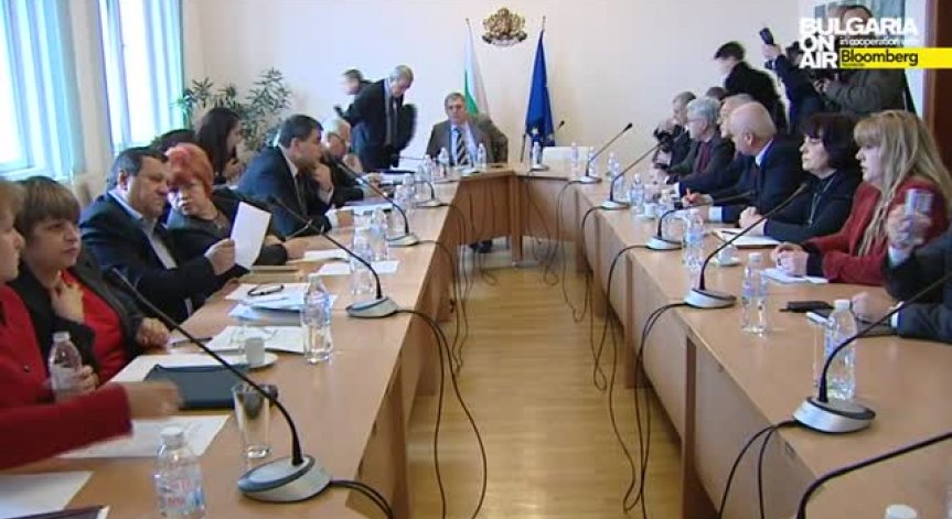 Кабинетът предлага плавен ръст на възрастта и вноската за пенсия